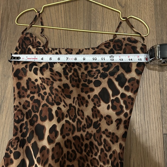 Elegant Leopard Print Maxi Dress - Picture 7 of 7